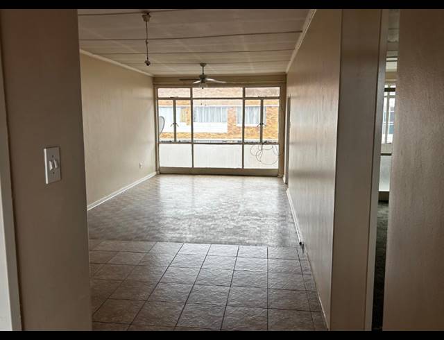 2 BEDROOM APARTMENT FOR SALE IN ALBERTON NORTH